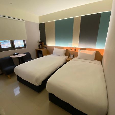 Fu Fuang Hotel Pingtung Exterior foto